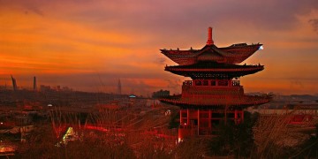 金庸笔下笑傲江湖的歌究竟是什么？