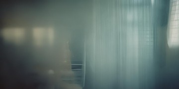 他的冷漠我的沉默究竟是哪首歌？
