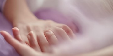 搂你入怀很温柔到底是哪首歌？